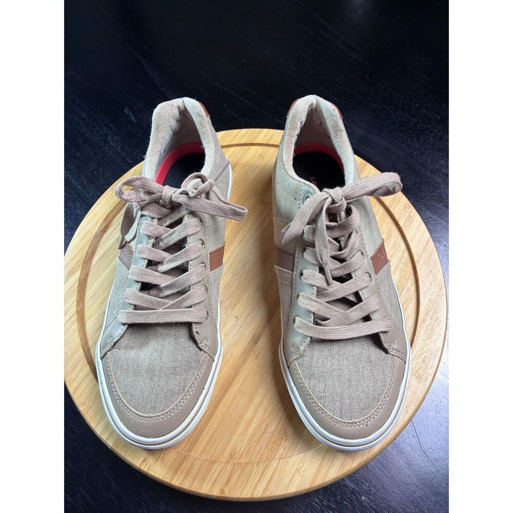 Levi’s Men's shoes 7.5